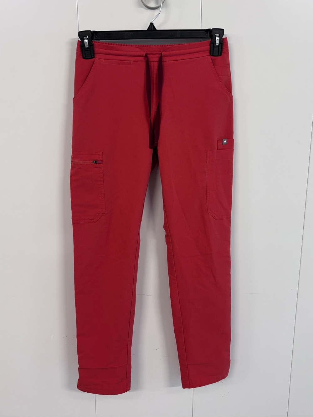 FIGS Zamora Slim Jogger Scrub Pants Womens XS Extra Small Red Rust Technical